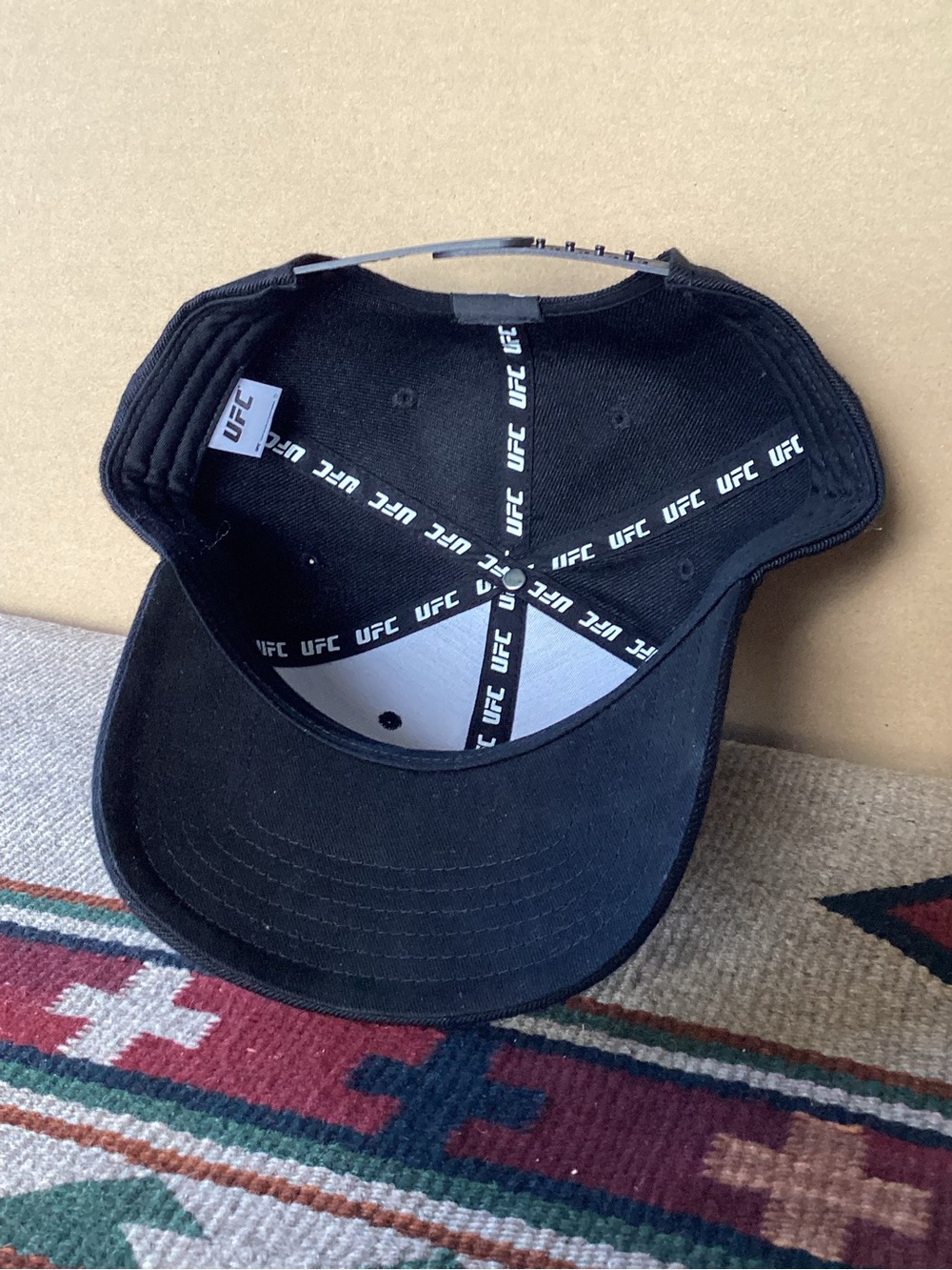 UFC Snapchat Hat - Picture 12 of 12